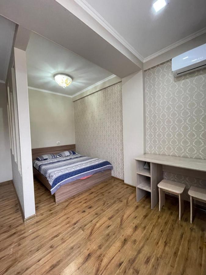 Rent Home Kg На Манаса Боконбаева 比什凯克 外观 照片
